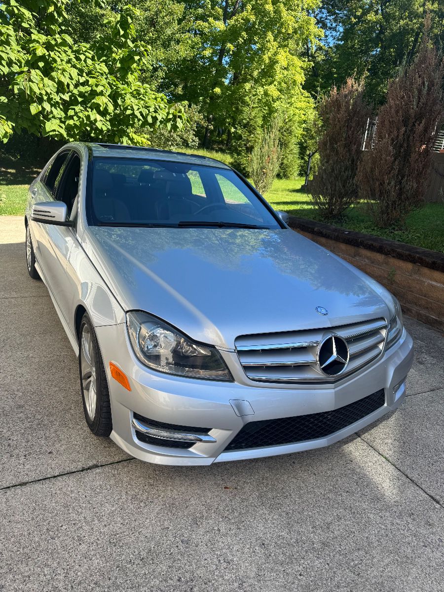 2012 Mercedes Benz C300 4MATIC AWD