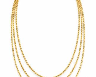Colar Dourado Triplo em Camadas