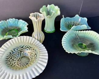 BE144Vintage Green Opalescent Glass Fenton Jefferson Style Bowls Vases