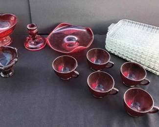 BE142Vintage Red And Clear Glass Kitchenware