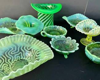 BE140Vintage Green Opalescent Art Glass