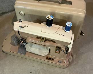 Singer 403A Sewing Machine