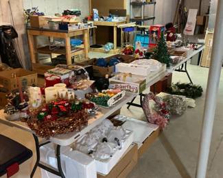 More Christmas, most Vintage