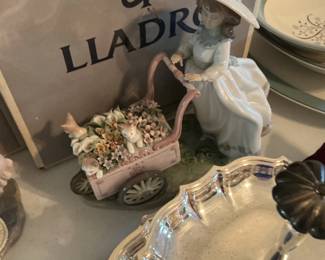 Lladro' Kitty Cart LOOK!