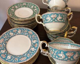 354 crownstaffordshireellesmerebonechina