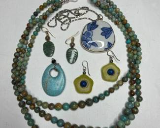 391 turquoisestylebeadnecklacewithporce
