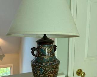 339 cloisonnstyletablelampwithbirdhand