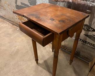 322 dropleafwoodensidetableinearlyame