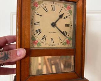 331 seththomaswoodenmantelclockflorald