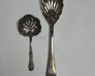 392 sterlingsilverservingspoonsscallopa