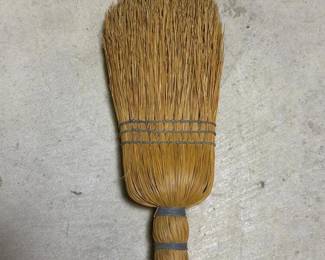 193 vintagehandwhiskbroomwithwrappedha