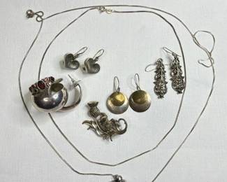 403 sterlingsilverjewelryandbroochassor
