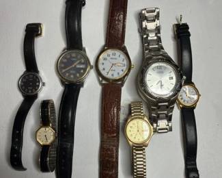 393 mixedvintageandmodernwristwatches