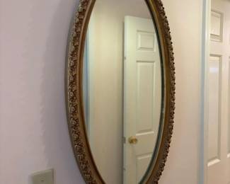 134 ovalwallmirrorwithornategoldtoner