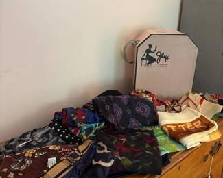153 assortmentofvintagesilkscarves