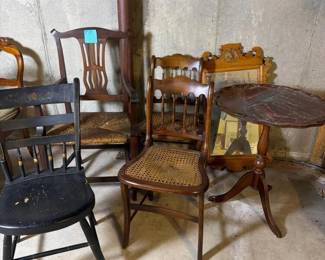 305 assortedvintagechairsandtableforre