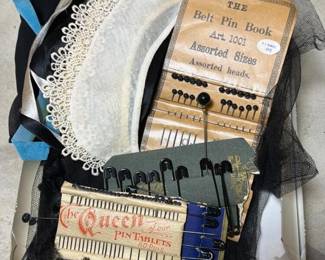 315 vintagesewingnotionslacecollarpins