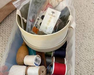 378 assortedvintagesewingsuppliesandnot