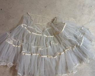 313 vintagestylepetticoatunderskirtwith