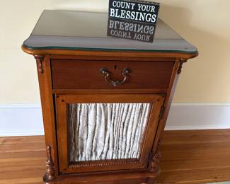 Night Stand / Side Table
