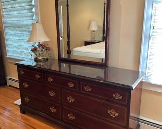 The American Masterpiece Collection By Hickory - Dresser w/ Mirror