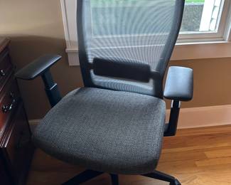 Autonomous Desk Chair