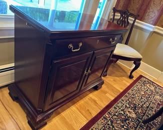 Thomasville Mahogany Server