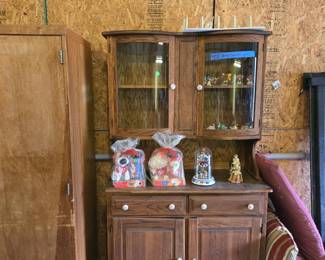 China cabinet/ collectables