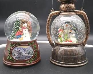 Vintage Christmas Snowglobes