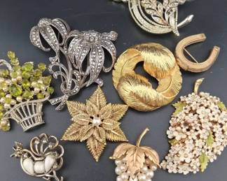 Vintage Brooches Trifari, Napier, Corocraft