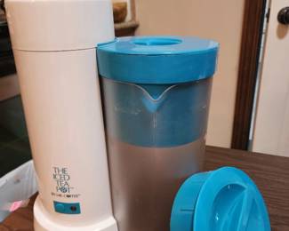 The iced tea pot