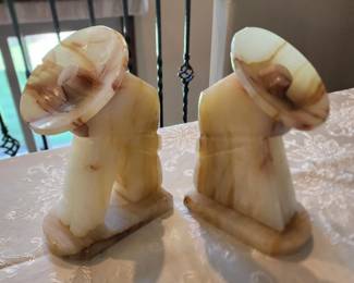 Hand carved Mexican onyx bookends "Siesta"