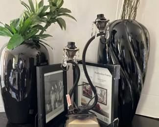 Black Pots, Pics,  Light