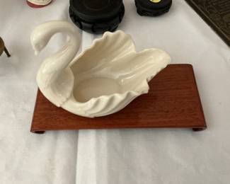 Lenox swan