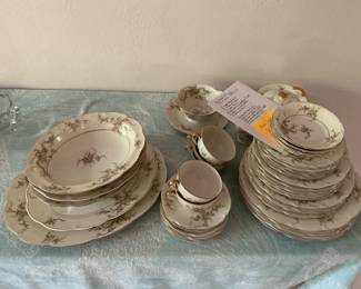 Set of Haviland Rosalinde dishes