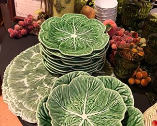 Bordallo Pinheiro Made in Portugel plates with serving pieces