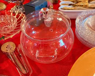 Clear simmering pot