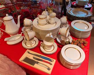 Complete 12 piece set Nikko Inca Gold Pattern