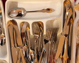 12 Piece Flatware Set Silver and Gold Toned