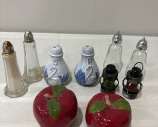 Mix of Vintage Items