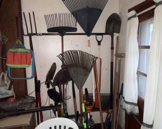Misc. yard tools 