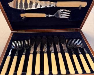 Antique Fish cutting set from England 