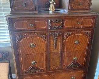 Beautiful Art Deco Bedroom Suite