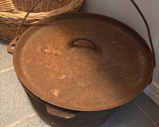 WAGNER DUTCH OVEN