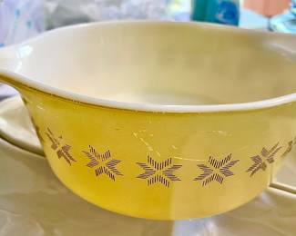 Mid-Century Pyrex Bowl
