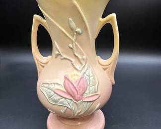 1930’s Art Deco Double Handle Hull USA Pottery Magnolia Vase