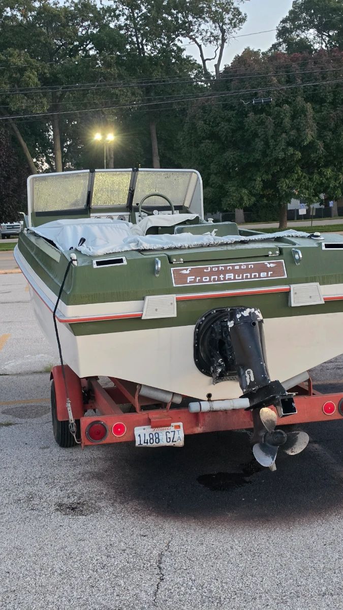 1970 Johnson Frontrunner. Extremely low hours.y
