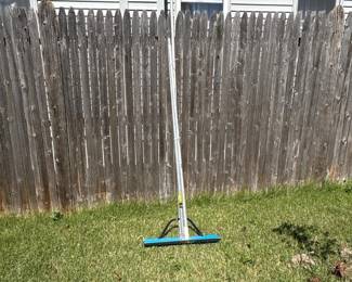 058 concretebullfloatwithaluminumhandle