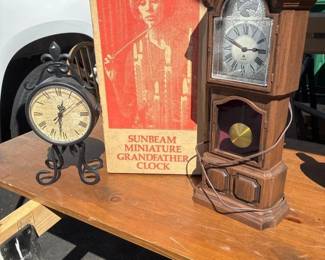 229 miniaturegrandfatherclockandblackme