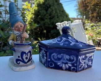156 ceramicgoebelgnomefigurineblueglaze